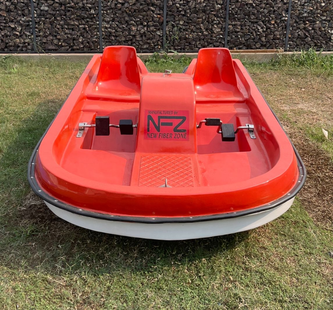 paddle boat in pakistan